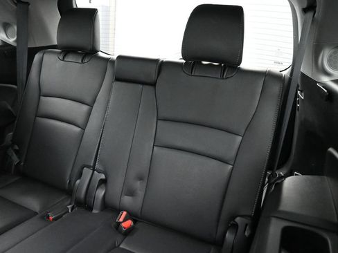 Used 2017 Honda Pilot Elite image 21