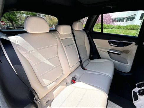 Used 2026 Mercedes-Benz GLC 300 4MATIC image 29