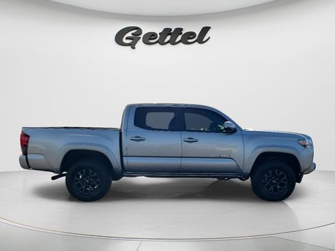 Used 2023 Toyota Tacoma SR5 w/ Technology Package AWD/4WD image 4