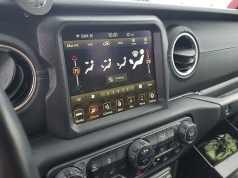 Used 2022 Jeep Wrangler Unlimited Rubicon 4xe w/ Steel Bumper Group image 14