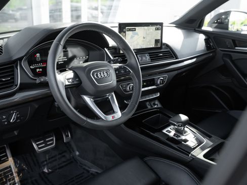 Certified 2023 Audi SQ5 Premium Plus w/ Premium Plus Package AWD/4WD image 10
