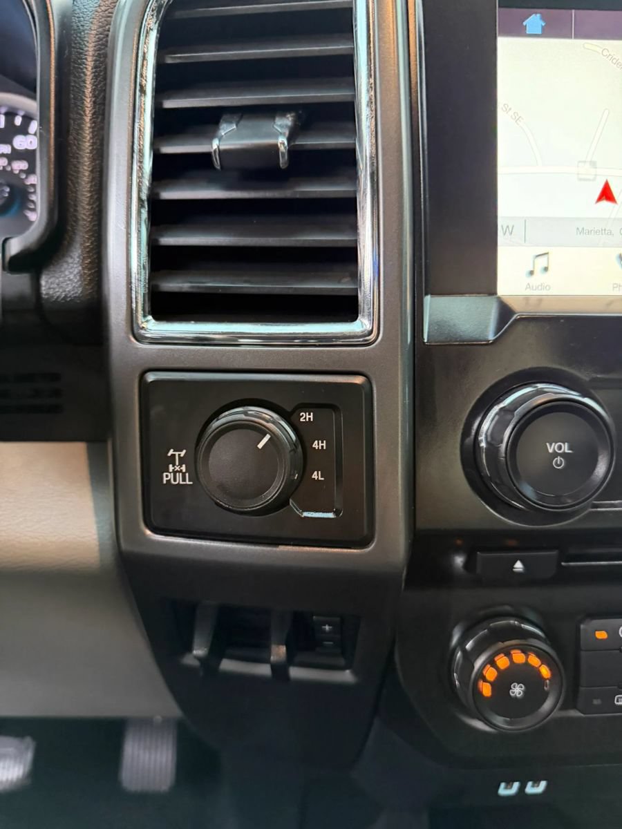 Used 2017 Ford F250 4x4 Crew Cab Super Duty image 22