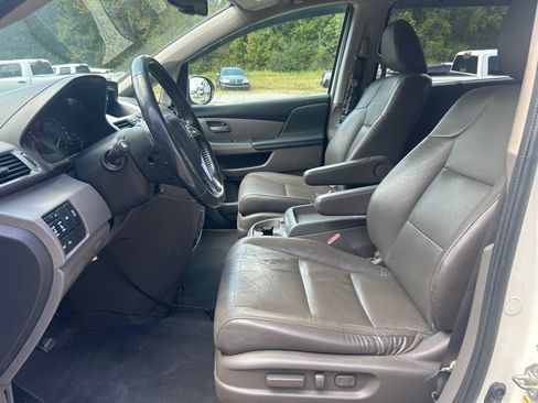 Used 2017 Honda Odyssey Touring image 8