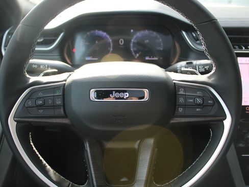 New 2025 Jeep Grand Cherokee Limited w/ Trailer Tow Package image 14