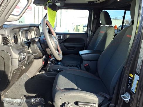 Used 2024 Jeep Wrangler Unlimited Rubicon image 4