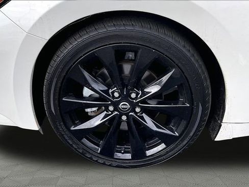 Used 2023 Nissan Maxima Platinum w/ Sport Mat Group image 22