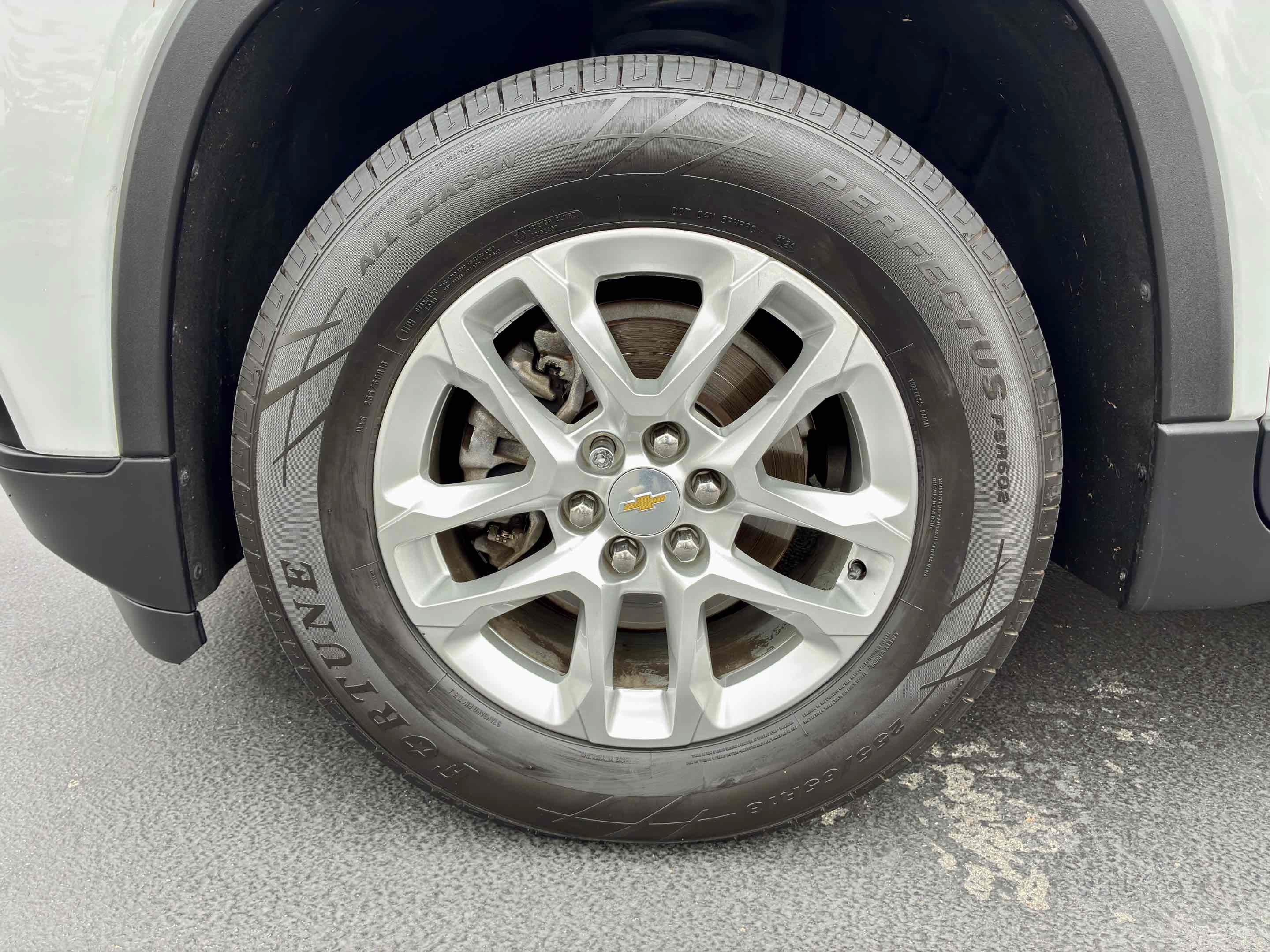 Used 2020 Chevrolet Traverse LS FWD image 11