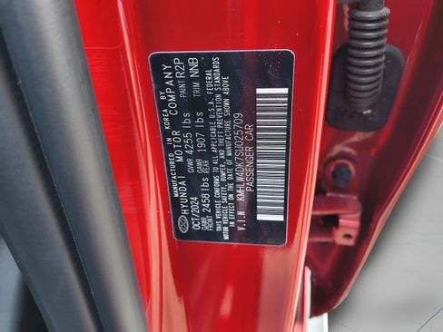 Certified 2025 Hyundai Elantra N FWD image 36