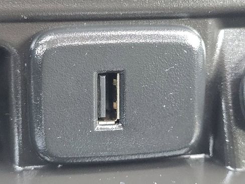 Used 2017 GMC Acadia Limited SLT image 33