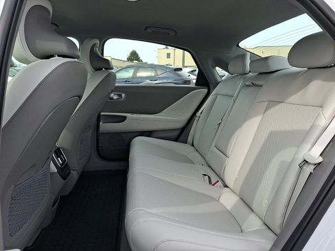 New 2025 Hyundai Ioniq 6 SEL image 6