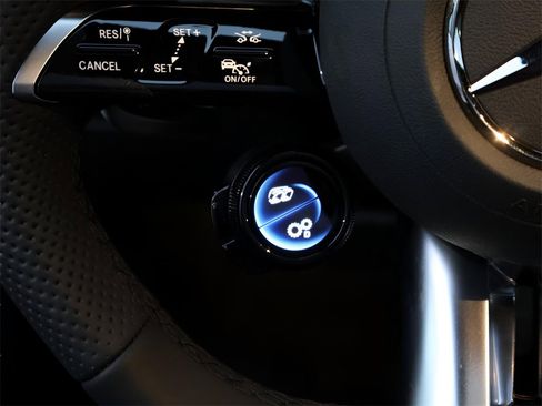 New 2026 Mercedes-Benz GLC 43 AMG 4MATIC image 30