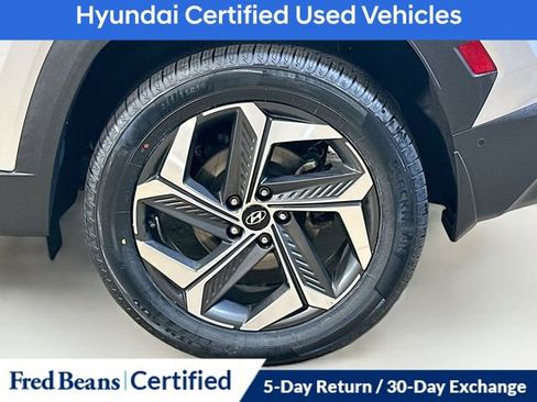 Certified 2023 Hyundai Tucson Limited AWD/4WD image 10