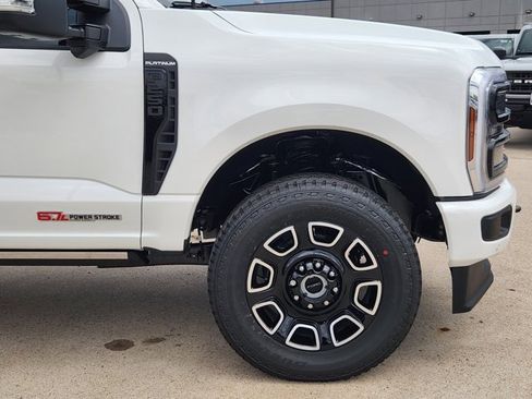New 2026 Ford F250 Platinum AWD/4WD image 5