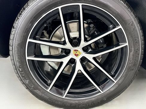 Used 2026 Porsche Macan AWD/4WD image 34