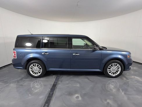 Used 2019 Ford Flex SEL FWD image 4