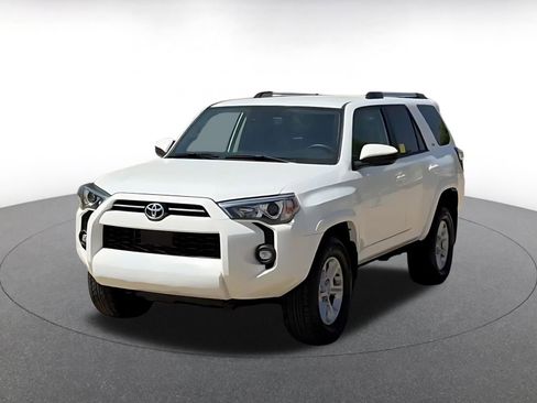 Used 2024 Toyota 4Runner SR5 image 7