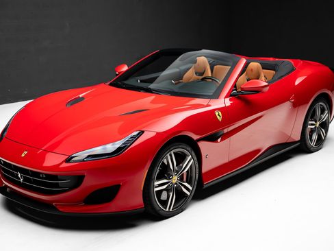 Used 2019 Ferrari Portofino RWD image 7