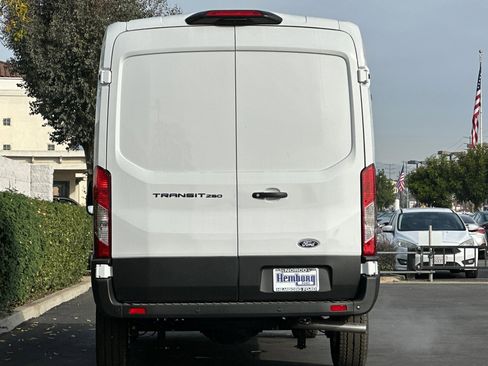 New 2026 Ford Transit 250 148 Medium Roof w/ Load Area Protection Package image 5