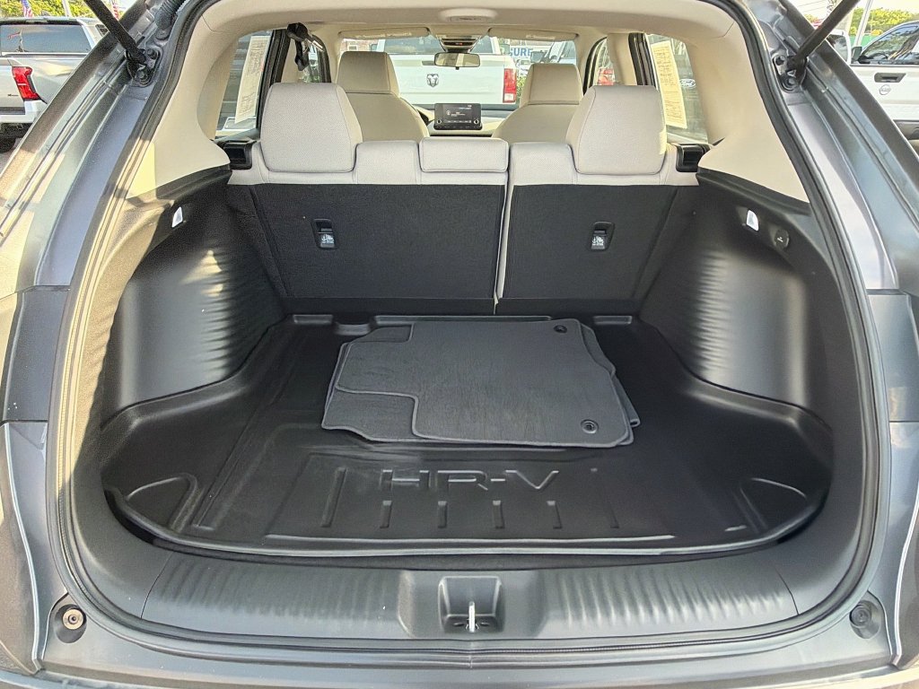 Certified 2025 Honda HR-V LX image 25