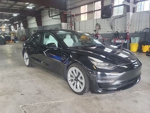 Used 2021 Tesla Model 3 Long Range AWD/4WD image 1
