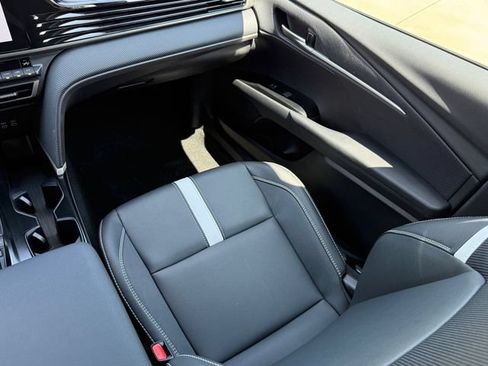 Used 2026 Toyota Camry SE w/ Convenience Package FWD image 20