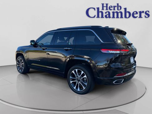 Used 2023 Jeep Grand Cherokee Overland w/ Advanced Protech Group III image 3