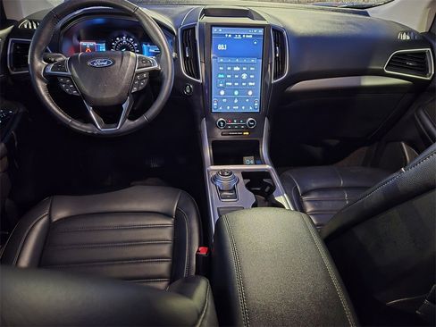 Used 2023 Ford Edge SEL w/ Convenience Package image 12
