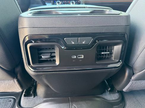 Used 2024 GMC Sierra 1500 AT4 w/ Technology Package AWD/4WD image 27