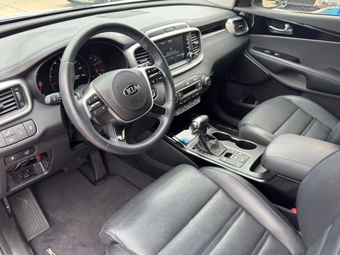 Used 2019 Kia Sorento SX w/ SX Touring Package FWD image 7