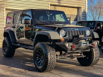 Used 2013 Jeep Wrangler Unlimited Rubicon w/ Dual Top Group