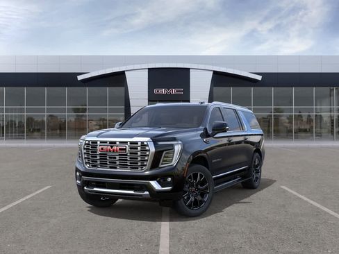 New 2026 GMC Yukon XL Denali w/ Denali Reserve Package AWD/4WD image 8