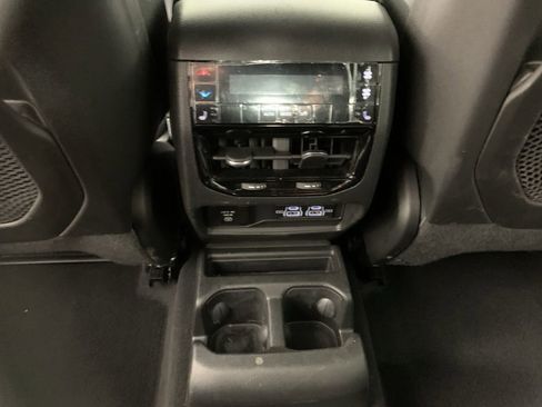 Used 2025 Jeep Grand Cherokee L Limited AWD/4WD image 33