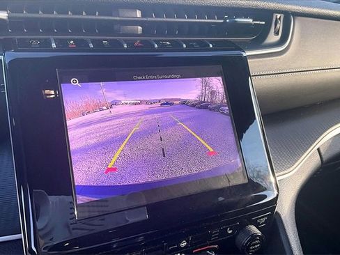 Used 2024 Jeep Grand Cherokee L Altitude image 21