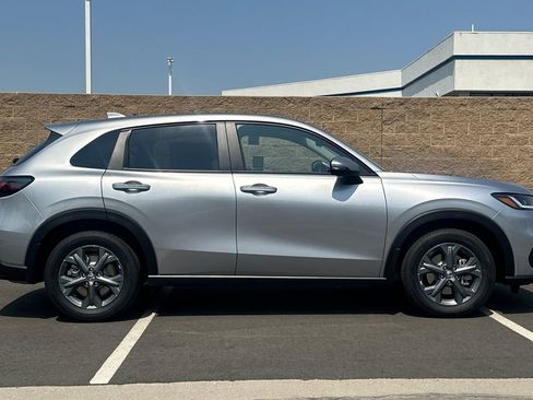 New 2026 Honda HR-V LX image 3