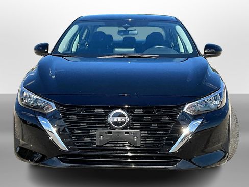 Used 2024 Nissan Sentra SV image 3