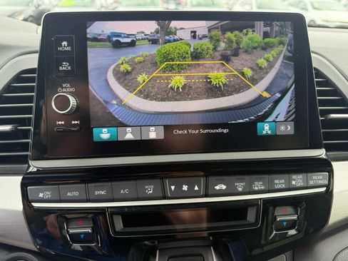 Used 2025 Honda Odyssey Sport-L image 17