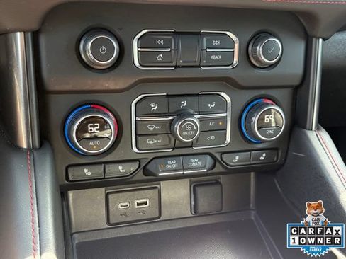 Used 2024 Chevrolet Suburban RST RWD image 17