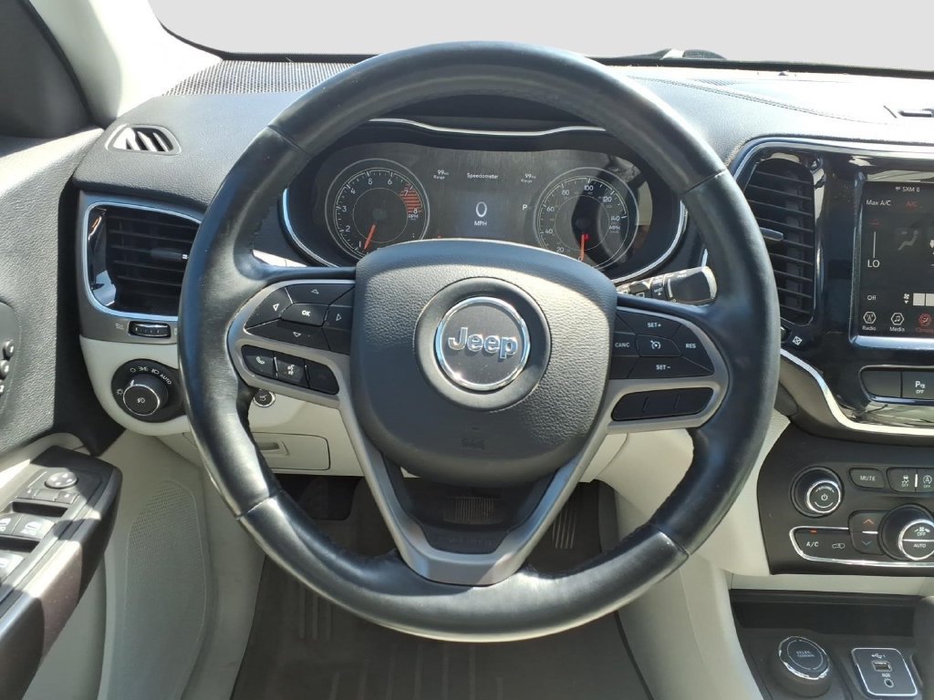 Used 2019 Jeep Cherokee Limited AWD/4WD image 10