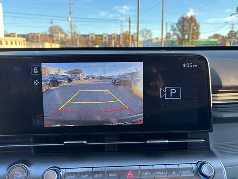 Used 2025 Hyundai Kona SEL image 17