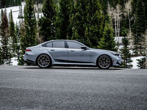 New 2026 BMW M5 w/ Executive Package AWD/4WD image 8