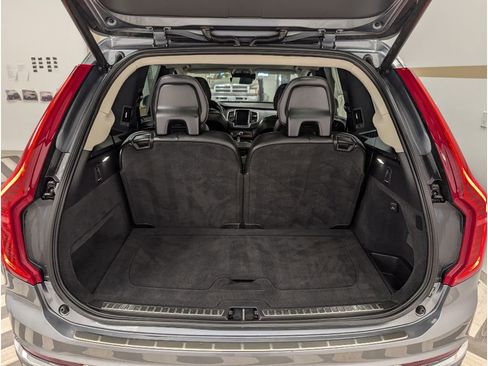 Used 2017 Volvo XC90 T6 Inscription w/ Vision Package image 27