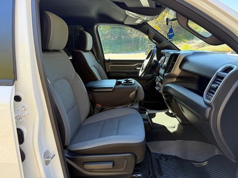 Used 2021 RAM 1500 Big Horn image 17