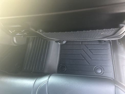 Used 2024 Jeep Grand Cherokee Limited 4xe w/ Luxury Tech Group II image 28