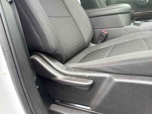 Used 2021 Chevrolet Silverado 1500 LT Trail Boss w/ Bed Protection Package image 14