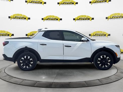 Used 2025 Hyundai Santa Cruz SE FWD image 6