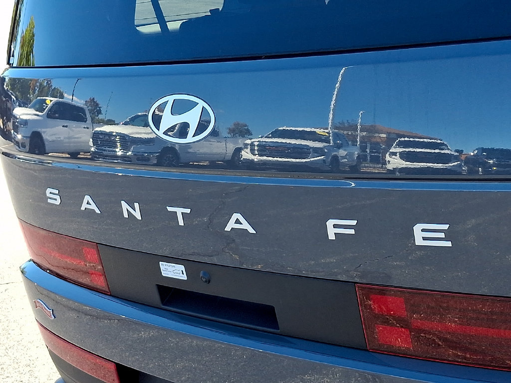 Used 2026 Hyundai Santa Fe SEL FWD image 32