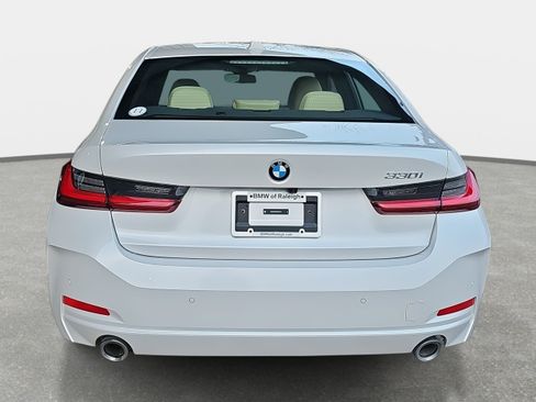 Certified 2025 BMW 330i Sedan w/ Premium Package image 6