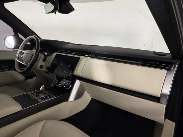 Used 2023 Land Rover Range Rover SE AWD/4WD image 14
