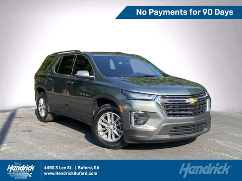 Used 2022 Chevrolet Traverse LT FWD image 1