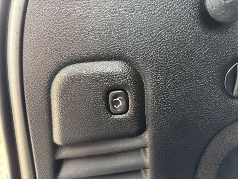 Used 2018 Jeep Grand Cherokee Limited AWD/4WD image 14